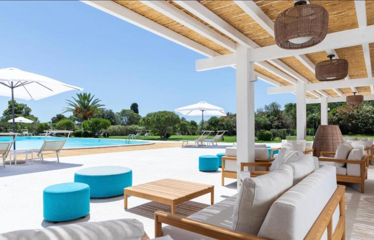 Villa Zippiri Is Molas Pula Exteriör bild