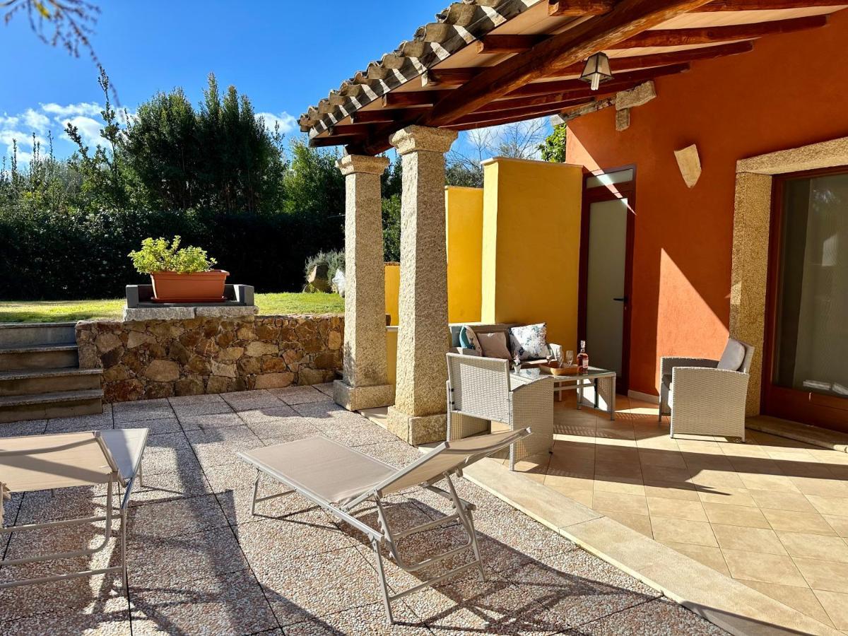 Villa Zippiri Is Molas Pula Exteriör bild