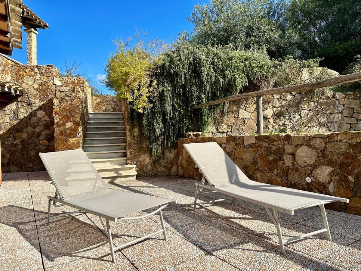 Villa Zippiri Is Molas Pula Exteriör bild