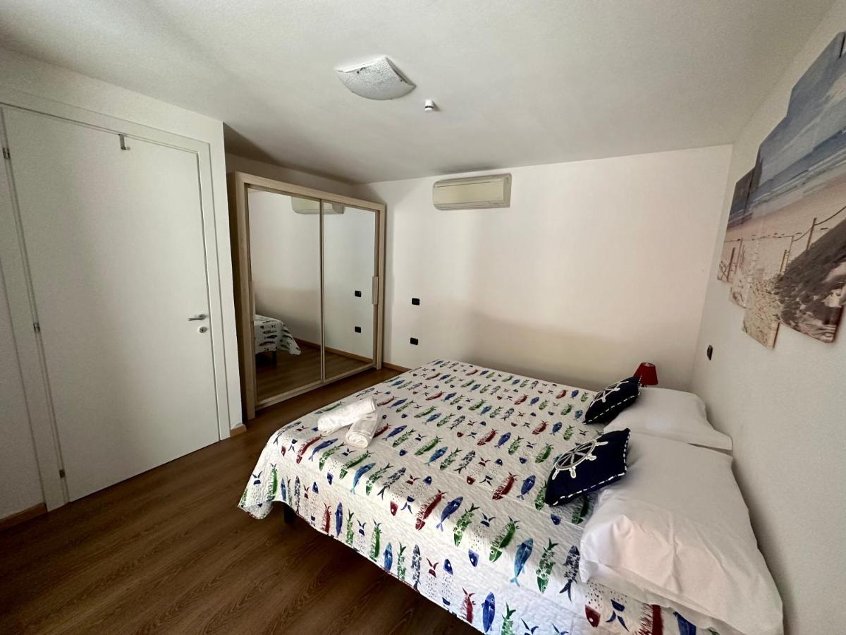 Villa Zippiri Is Molas Pula Exteriör bild