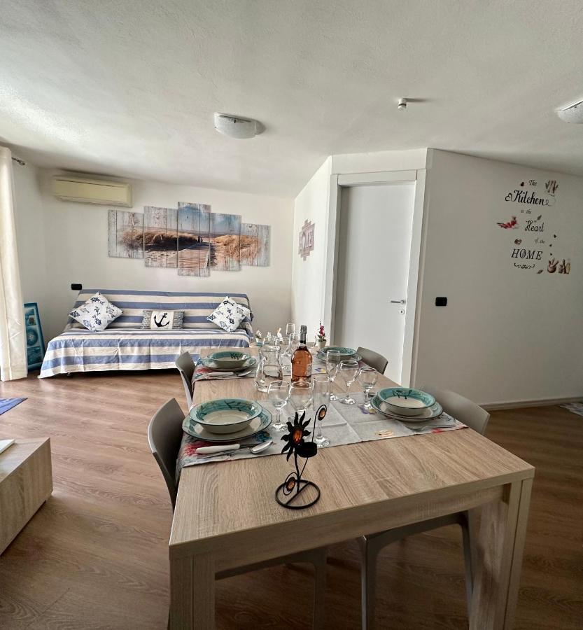 Villa Zippiri Is Molas Pula Exteriör bild