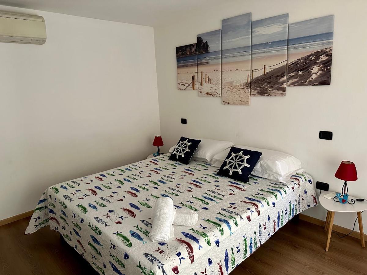 Villa Zippiri Is Molas Pula Exteriör bild
