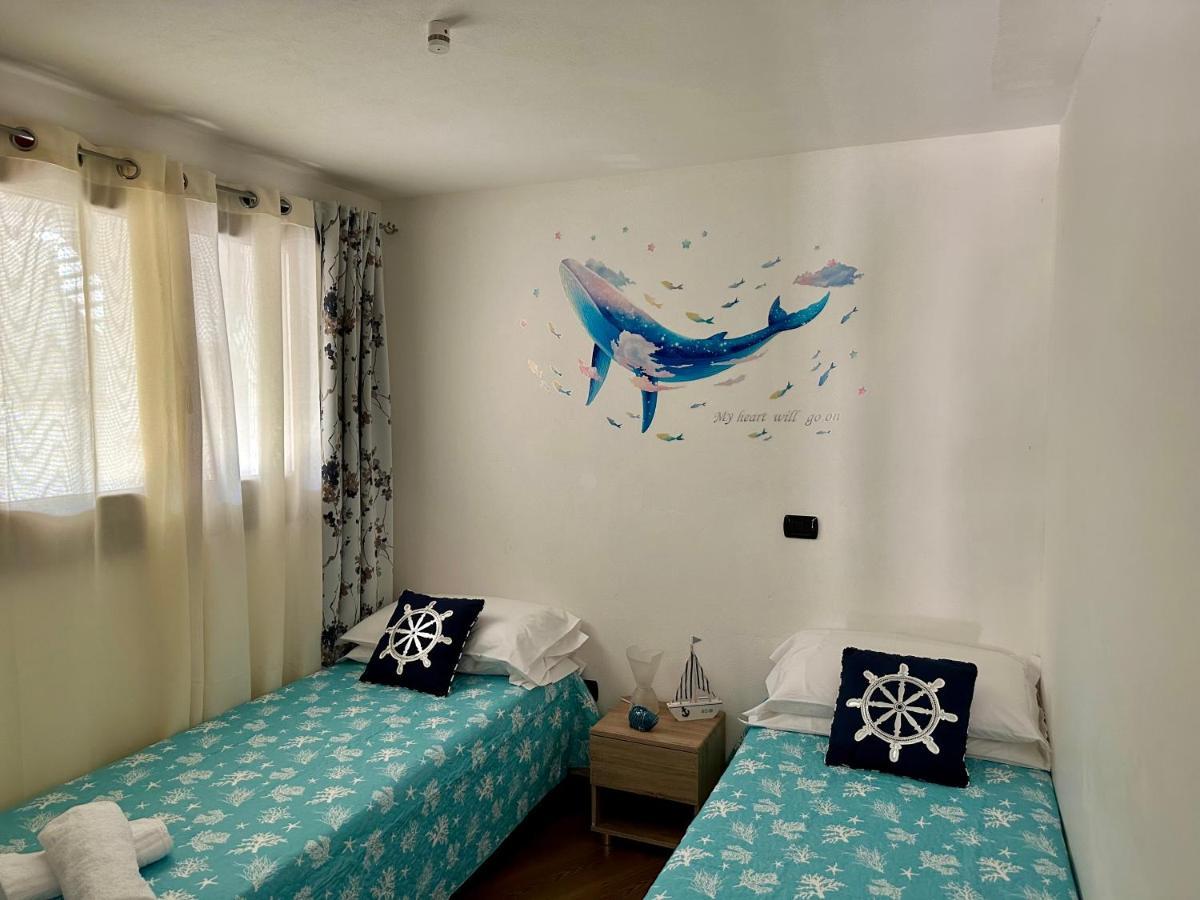 Villa Zippiri Is Molas Pula Exteriör bild